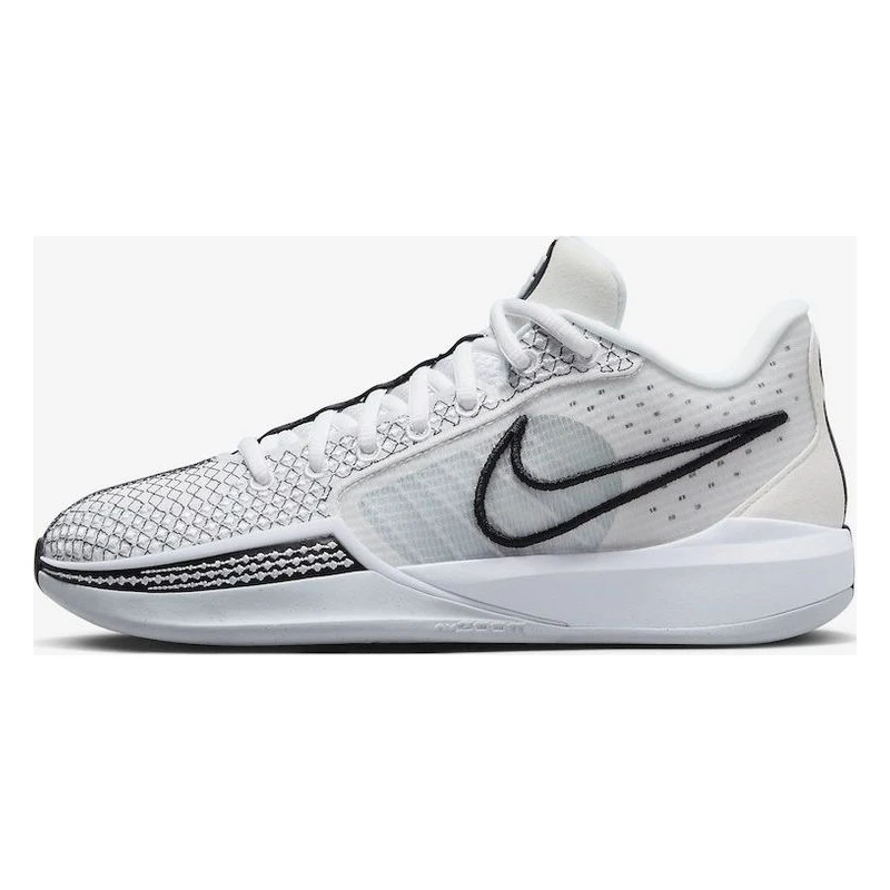 Nike Sabrina 1